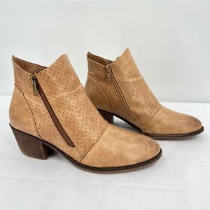 Pierre Dumas Camel Leather Perforated Double Zip Block Heel Ankle Booties Size 8